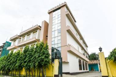 SPOT ON 62000 Hotel The Raj Palace