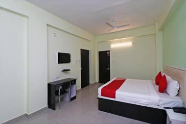 OYO Flagship 77427 Yug Residency