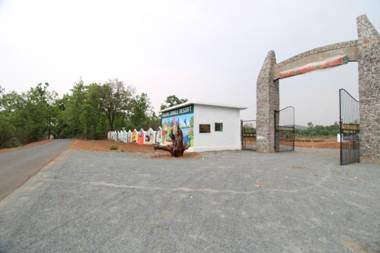 Rajan Jungle Resort Parsili