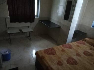 Hotel Yuvraj Palace By WB Inn