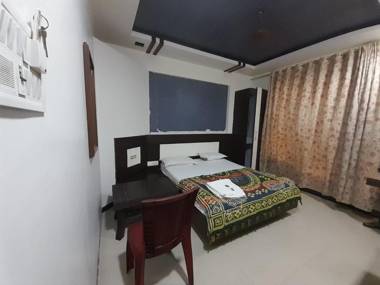 Hotel Sai Ganesh Lodging & Boarding By WB Inn