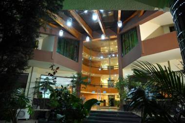 Capital O 83037 Moksha Stays