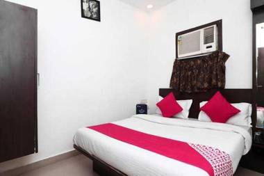 POP 92141 Sashi Hotel