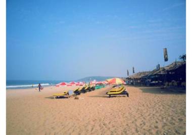 Friends clubhouse 2 Near La Calypso hotel