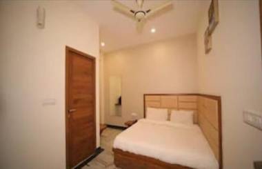 Hotel Taj Ramaya Stay By WB Inn