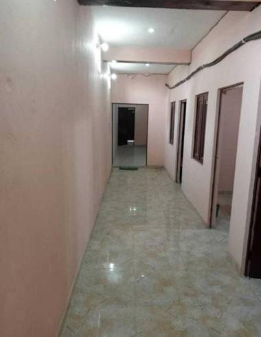 OYO 90504 Hotel Paras