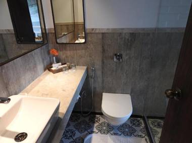 Polo Floatel Kolkata