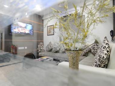 Golden Apple Boutique Hotel