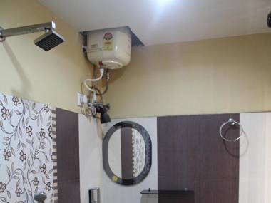 Transit Inn Guest House