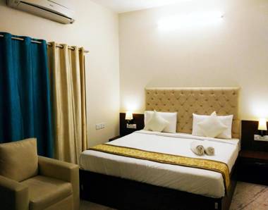 Anamitra Guest House