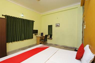 OYO 9316 Honey Regency