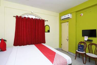 OYO 10919 Amar Raj Rooms