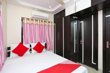 OYO Flagship 11684 Divya Jyoti Inn