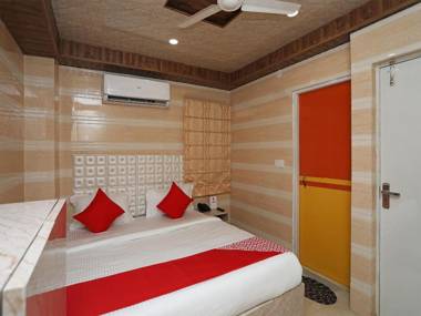 OYO 14373 Shree Krishna Hotel