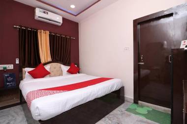 OYO 15722 Hotel Padmavati