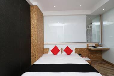 Capital O 7743 Hotel Hiland International