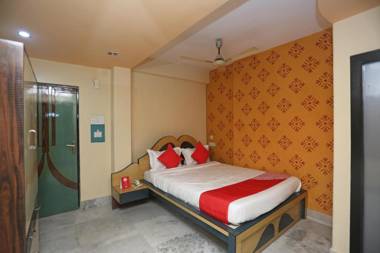 Collection O 24907 Hotel California