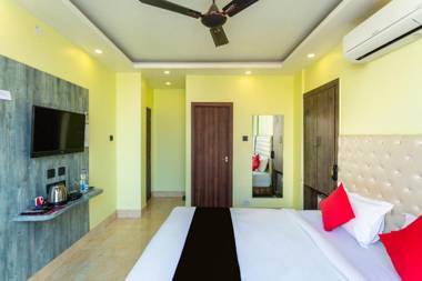 Capital O 19964 Aspiring Inn