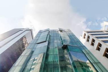 Collection O 76598 Revaa