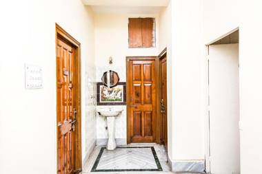 FabExpress Astoria House