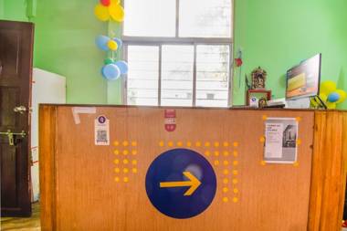 SPOT ON 44386 Petals Residency