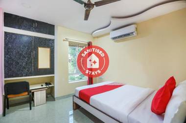 OYO 62042 Niloy Guest House