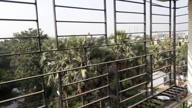 Apartment Santana with Lift Balcony AC Water purifier and Garage