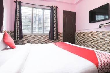 OYO 69062 City Palace