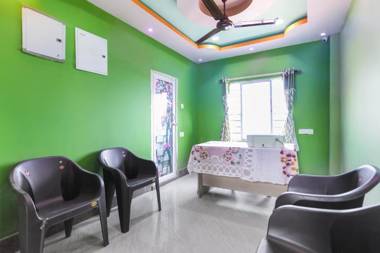 OYO Flagship 64771 The Platinum Inn