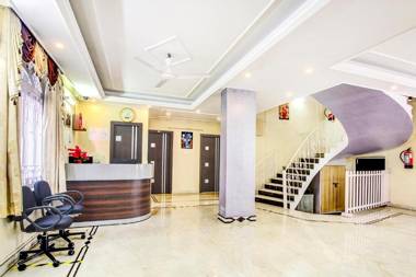 FabExpress Kolkata Residency - Fully Vaccinated Staff