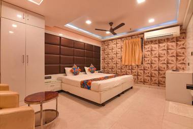 FabHotel Prime Glorious Palace