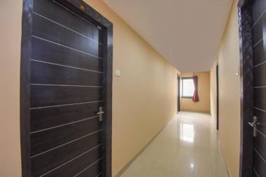 OYO Flagship 73925 Hotel Galaxy