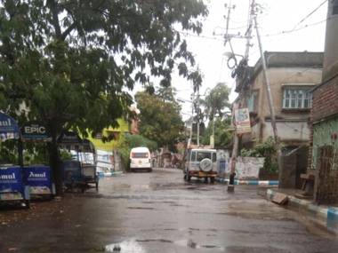 OYO 72817 Palace Inn