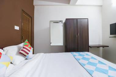 OYO Flagship 71381 Adri Hotels