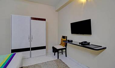 FabHotel Ashraya Inn