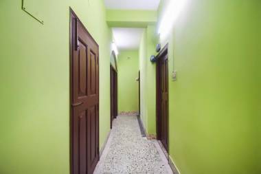 OYO 76119 Smriti Villa