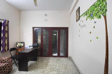 OYO 76119 Smriti Villa