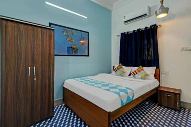 SPOT ON 74542 Aarav Hotel