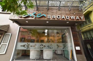 Casa Broadway