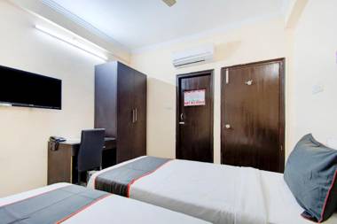 Collection O 76651 Dovers Inn