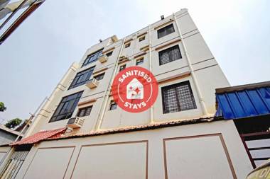 OYO 79850 Flagship Majestic Inn