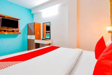 OYO Flagship 78811 Royal Palace