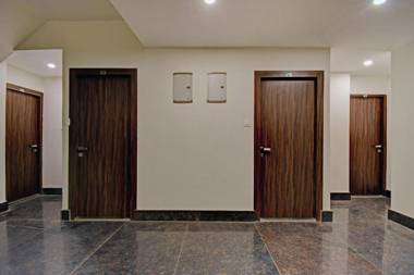 OYO 79078 Flagship Newtown Galaxy