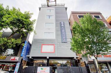 OYO Townhouse Hotel Gokul Regency
