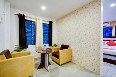 OYO 81663 Rainbow Palace