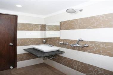 OYO 82237 Spandan Inn