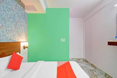 Flagship 83239 Royal Plaza