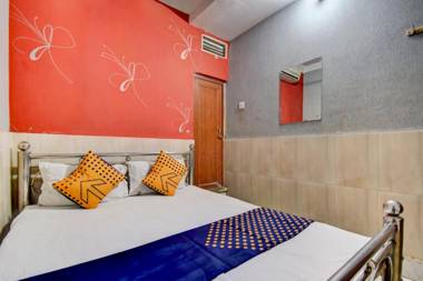 SPOT ON 83258 Hotel Shabnam