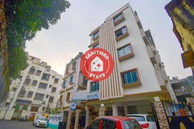 Collection O 85210 Bricks Inn Hazra Road