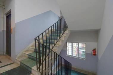 Collection O 85210 Bricks Inn Hazra Road